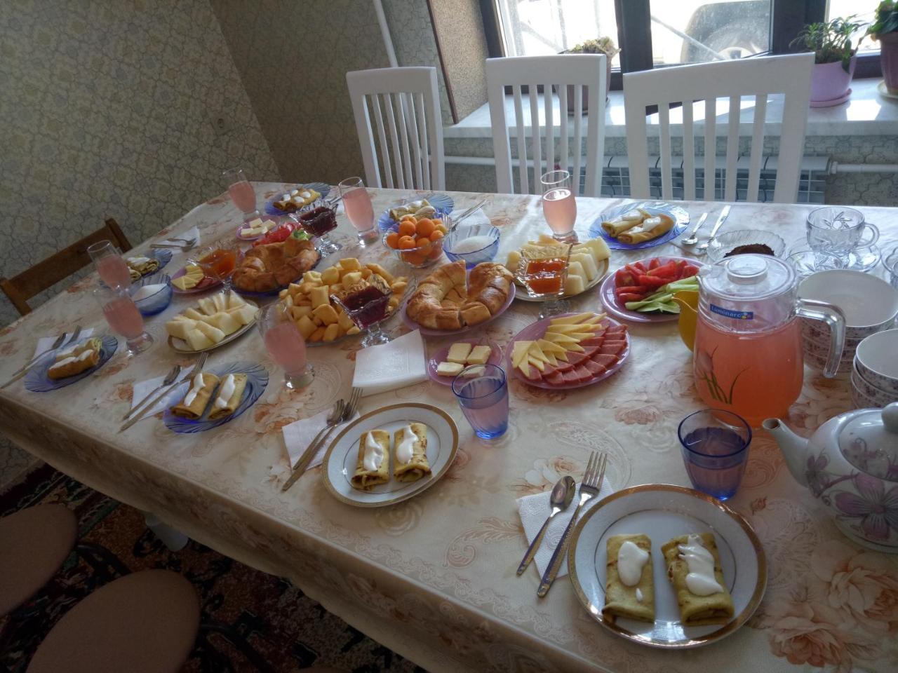Kurak Homestay Бишкек Екстериор снимка
